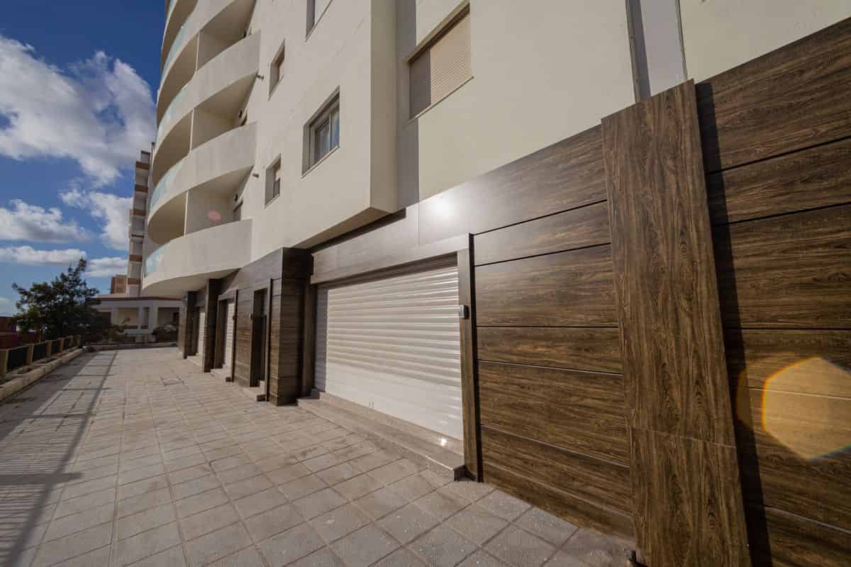 Local à vendre ou à acheter : résidence la Pinède chez Bessa Promotion Investir dans l'immobilier commercial chez Bessa Promotion en Algérie.